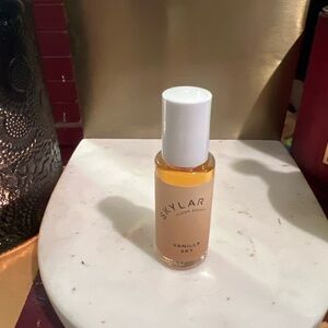 Skylar Clean Beauty Vanilla Sky Fragrance Travel Rollerball .16 fl oz